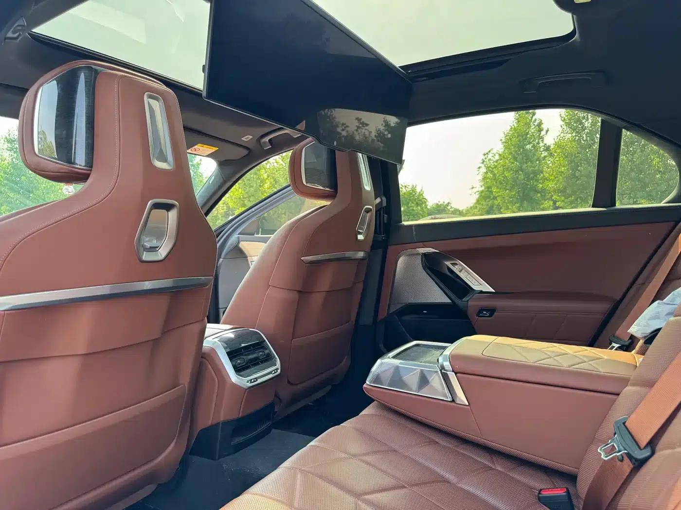 BMW i7 2023 eDrive50L Luxury Package — миниатюра 13