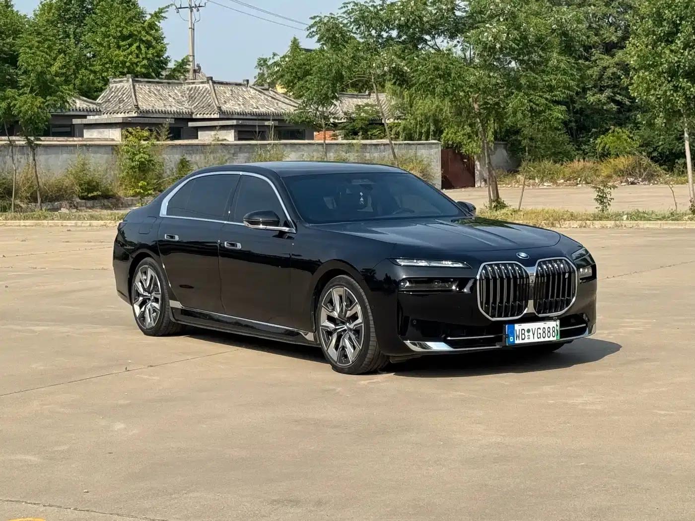BMW i7 2023 eDrive50L Luxury Package — миниатюра 3