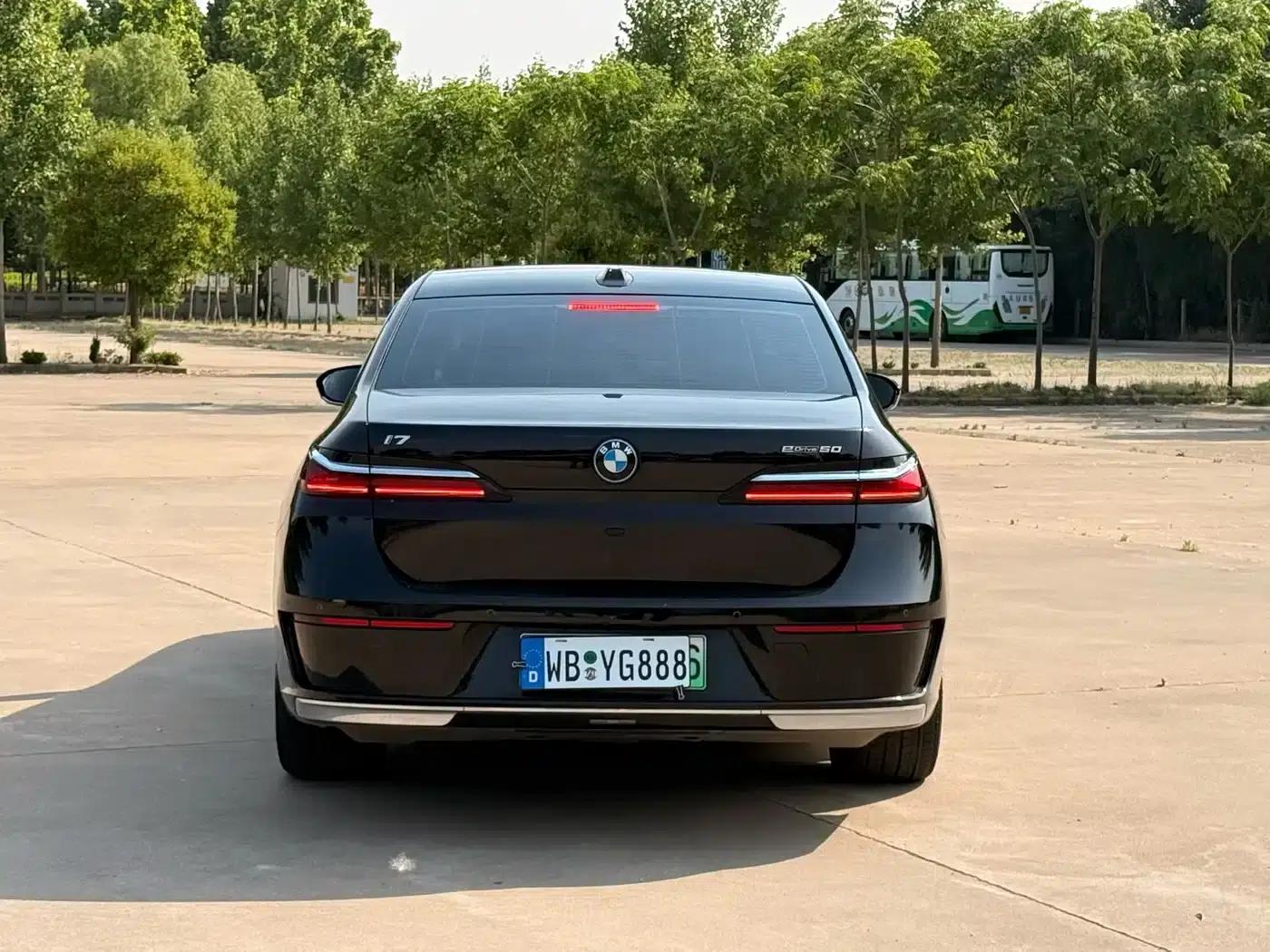 BMW i7 2023 eDrive50L Luxury Package — миниатюра 7