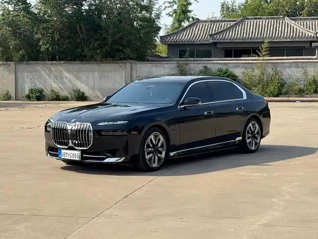 BMW i7 2023 eDrive50L Luxury Package