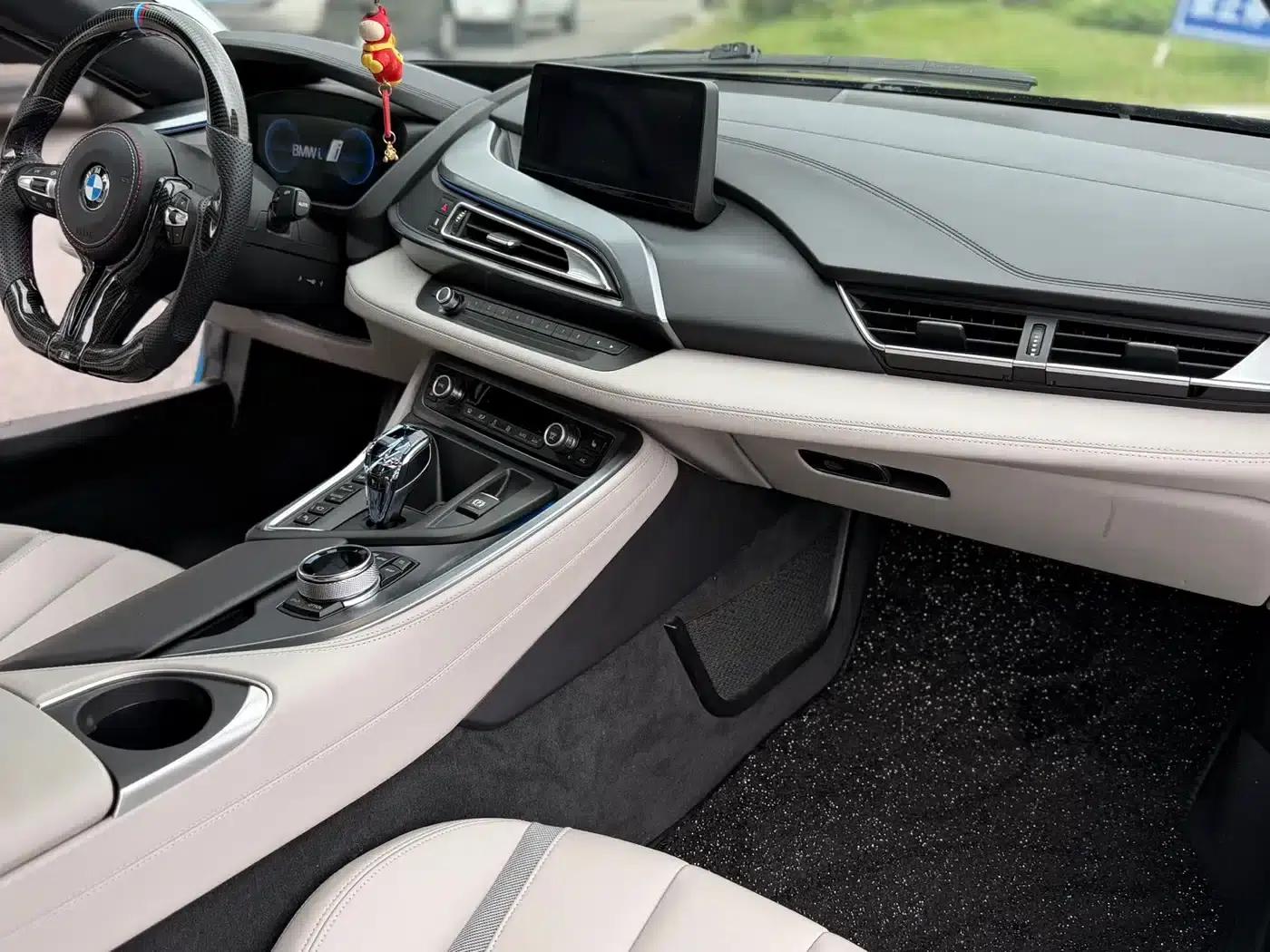BMW i8 2014 Standard Edition — миниатюра 6