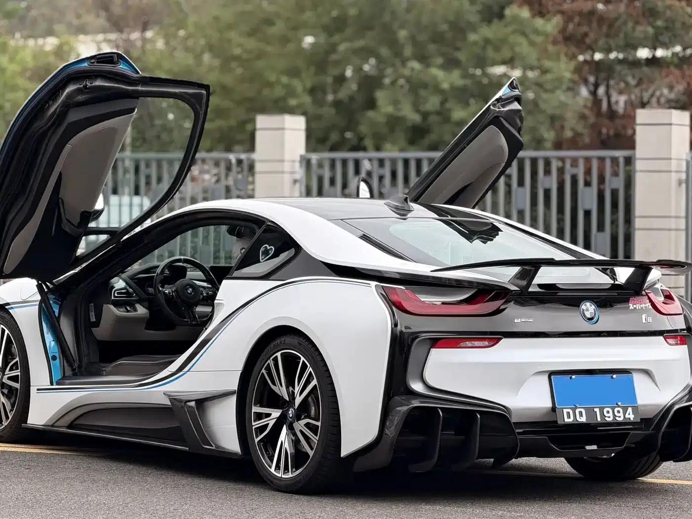 BMW i8 2014 Standard Edition — миниатюра 9
