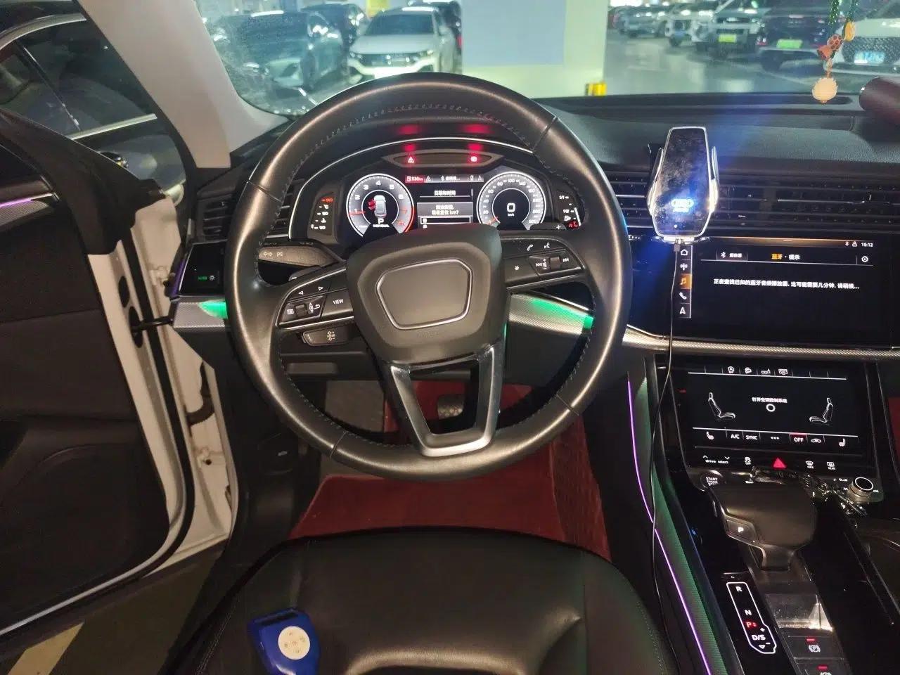 Audi Q8 2019 45 TFSI Luxury Prestige Edition — миниатюра 11
