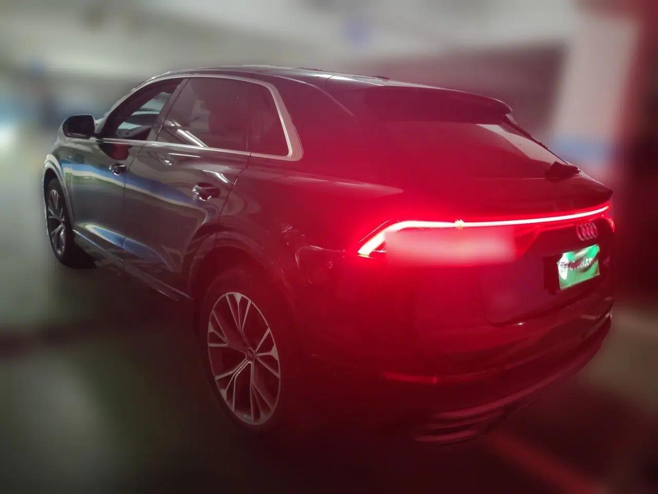 Audi Q8 2022 55 TFSI Luxury Dynamic Edition — миниатюра 4