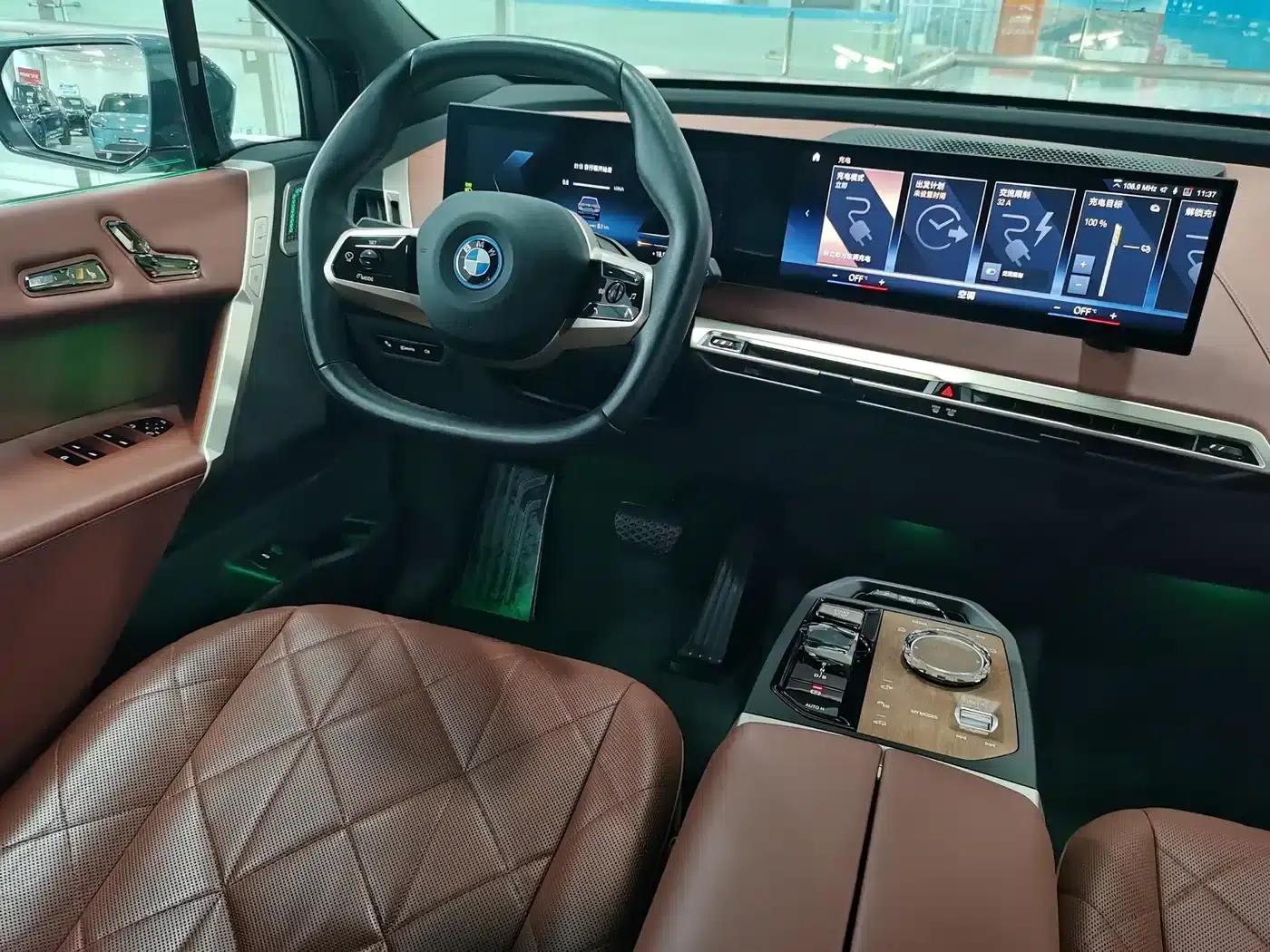 BMW iX M60 2022 M60 — миниатюра 23