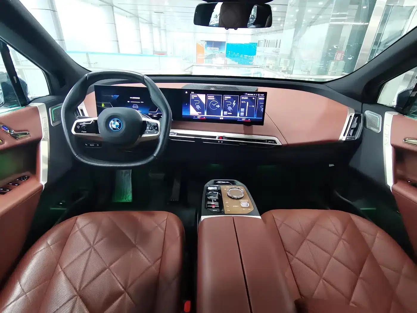 BMW iX M60 2022 M60 — миниатюра 9