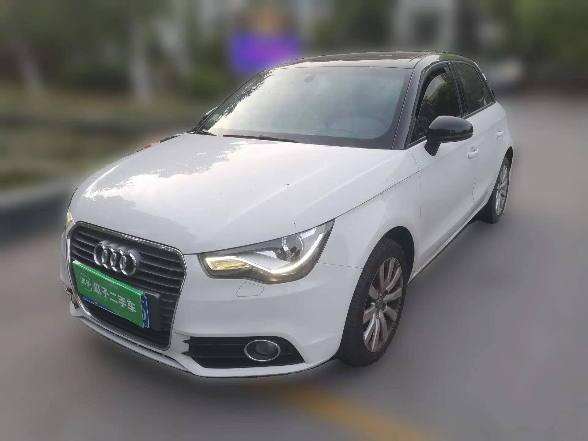 Audi A1 2014 30 TFSI Sportback Comfort Model — миниатюра 1