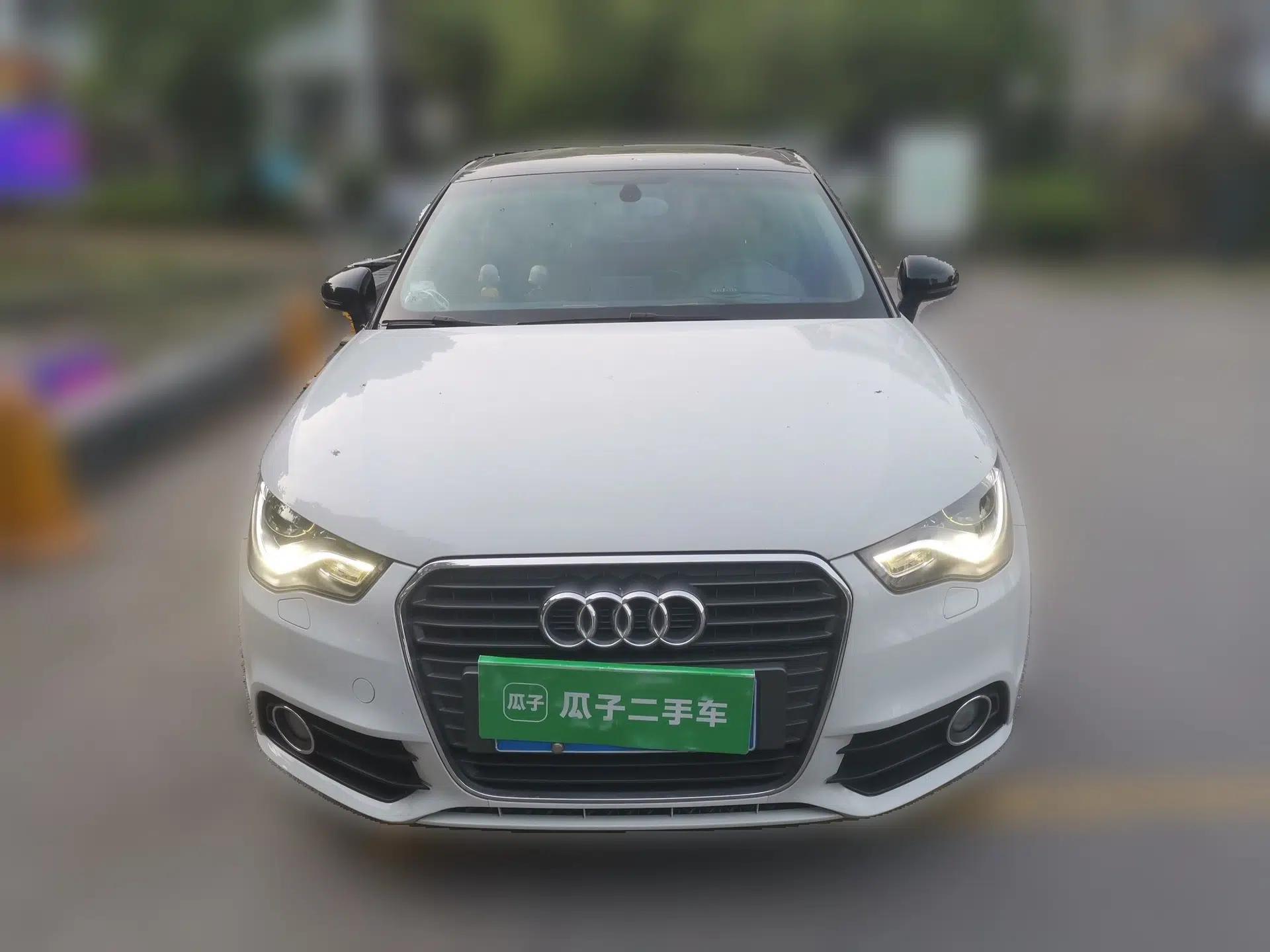 Audi A1 2014 30 TFSI Sportback Comfort Model — миниатюра 2