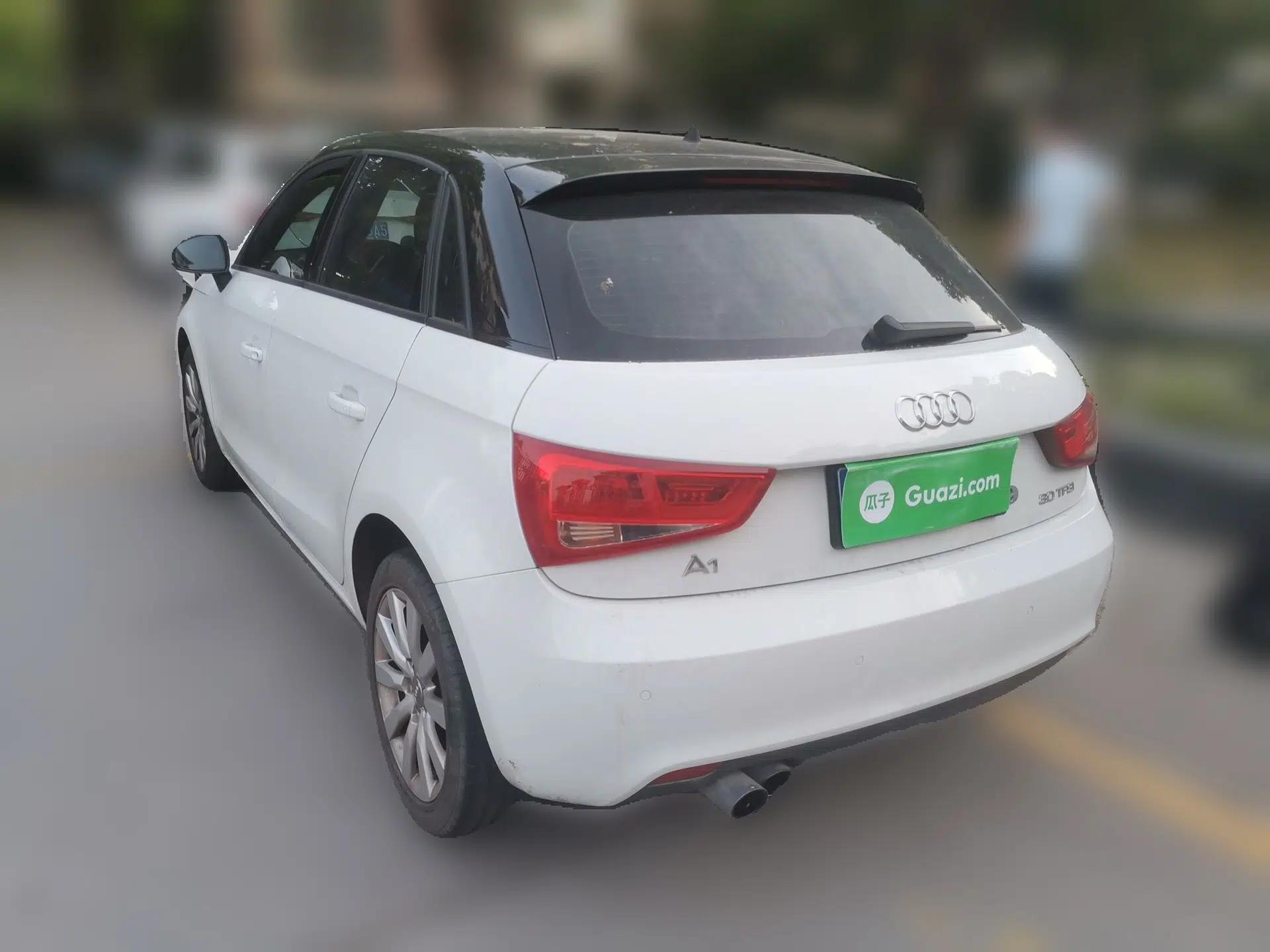 Audi A1 2014 30 TFSI Sportback Comfort Model — миниатюра 4