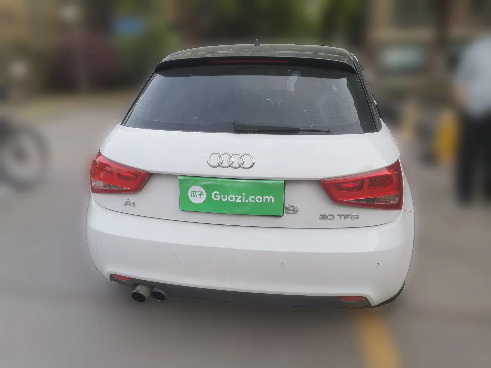 Audi A1 2014 30 TFSI Sportback Comfort Model — миниатюра 5