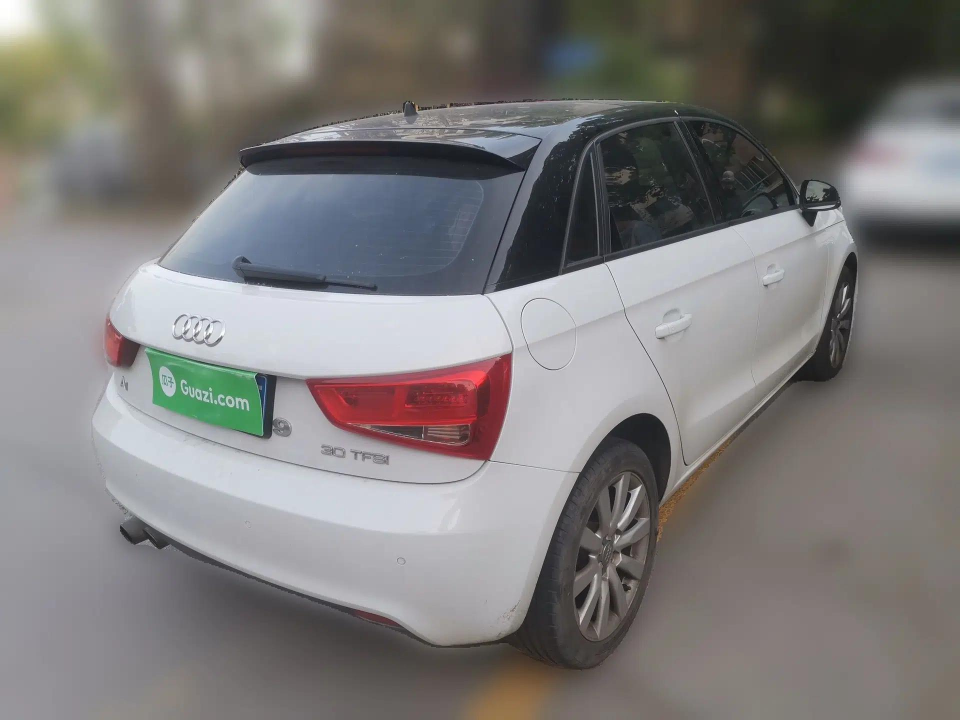 Audi A1 2014 30 TFSI Sportback Comfort Model — миниатюра 6