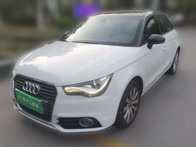 Audi A1 2014 30 TFSI Sportback Comfort Model