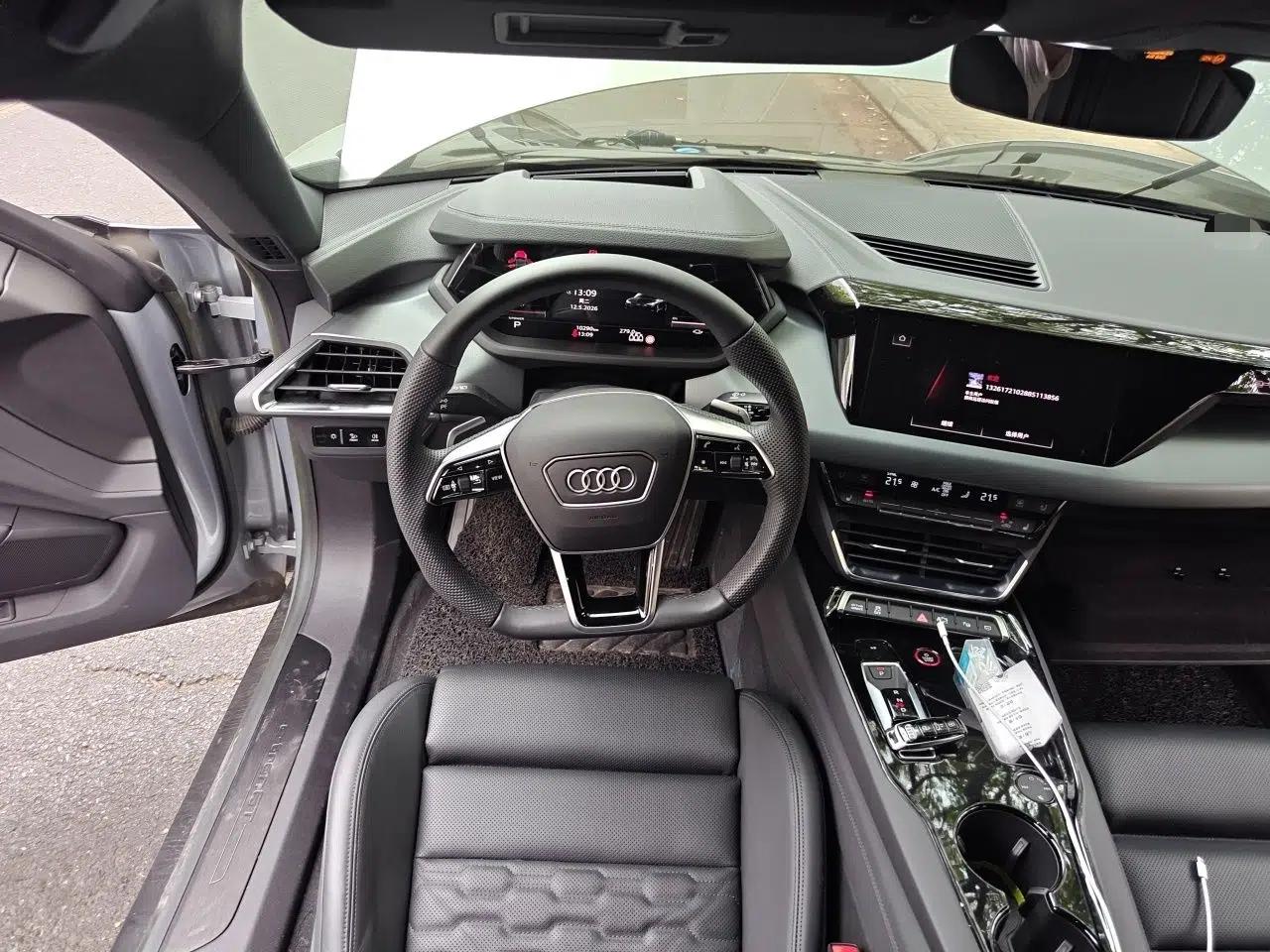 Audi e-tron GT 2023 Basic Model — миниатюра 11