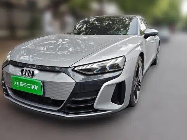 Audi e-tron GT 2023 Basic Model