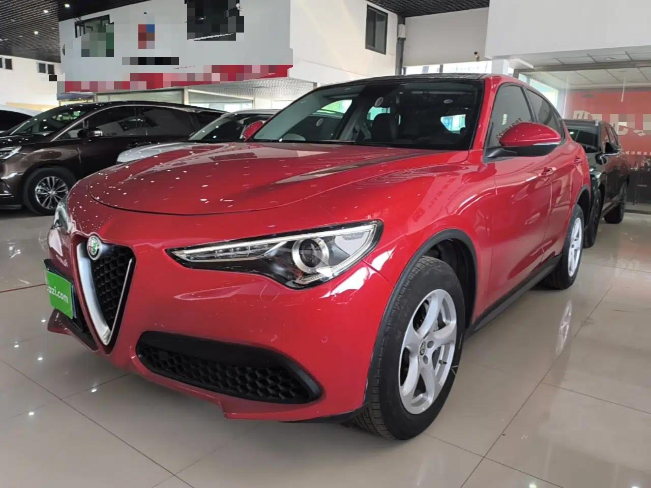 Alfa Romeo Stelvio 2017 2.0T 200HP Elite Edition — миниатюра 1