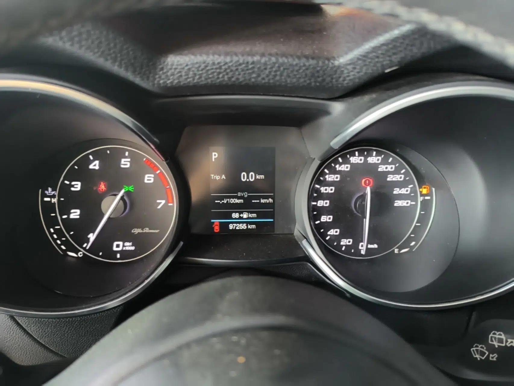 Alfa Romeo Stelvio 2017 2.0T 200HP Elite Edition — миниатюра 15