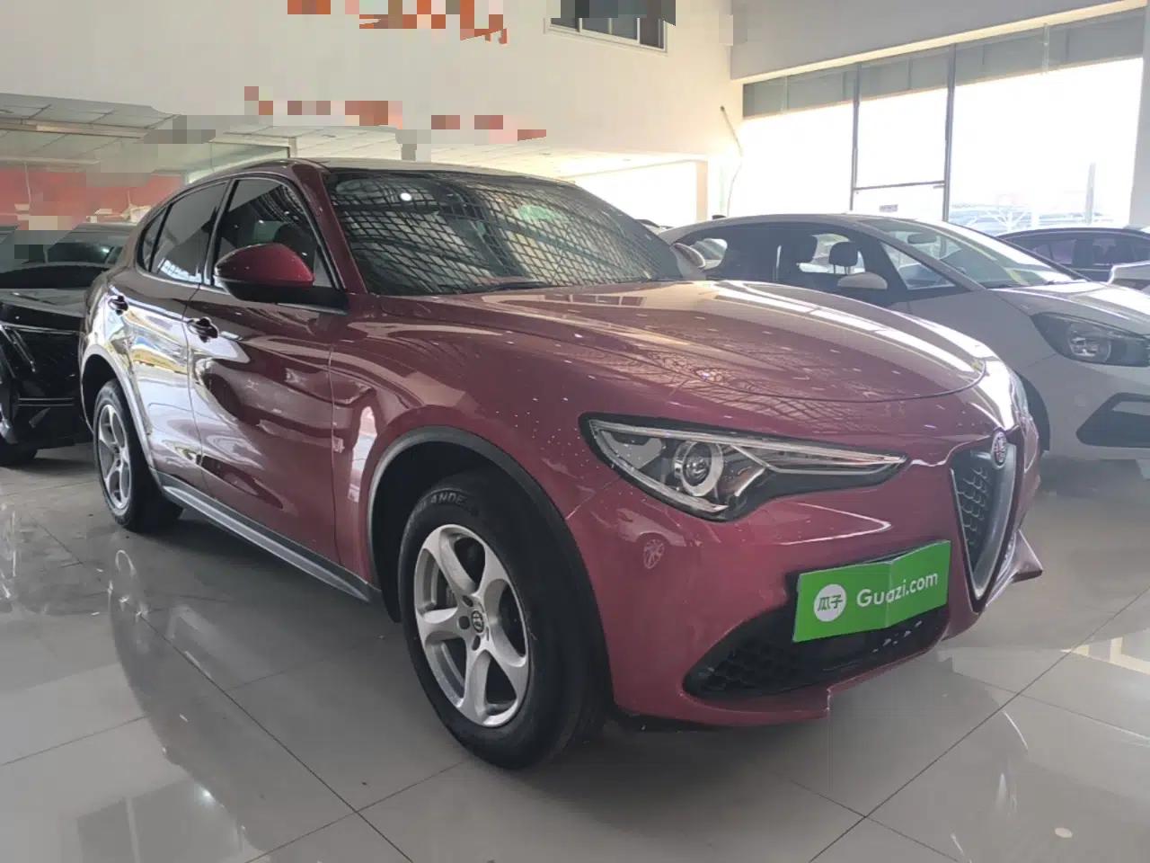 Alfa Romeo Stelvio 2017 2.0T 200HP Elite Edition — миниатюра 3