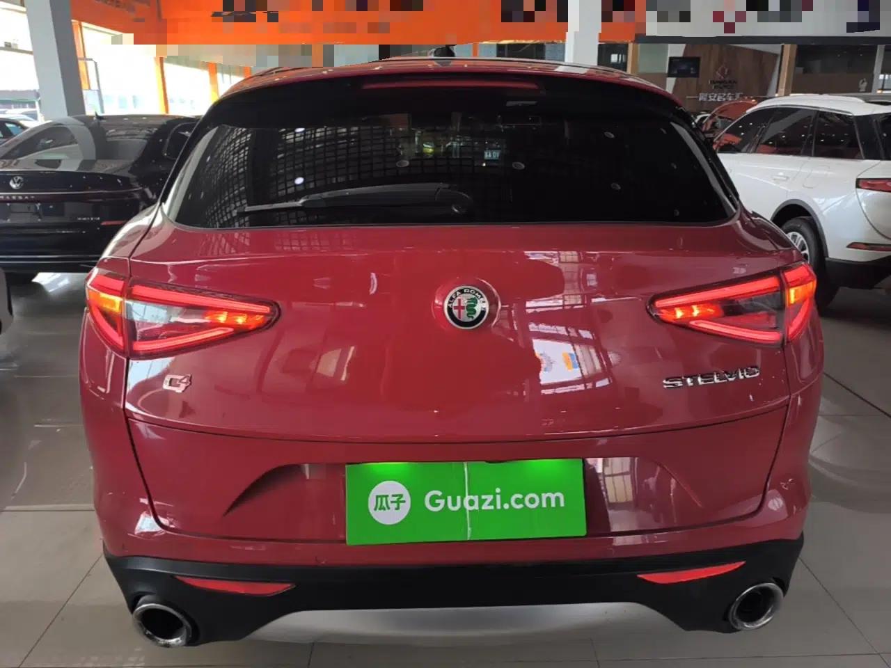 Alfa Romeo Stelvio 2017 2.0T 200HP Elite Edition — миниатюра 5