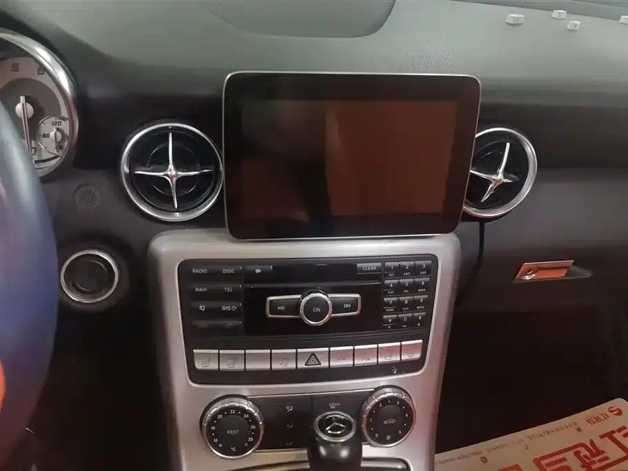 Mercedes-Benz SLK-Class 2011 SLK 200 Fashion Edition — миниатюра 13