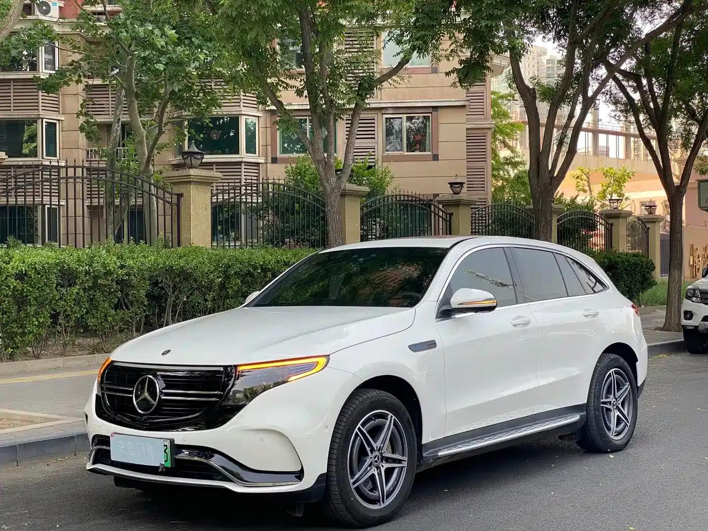 Mercedes-Benz EQC 2021 Model EQC 400 4MATIC — миниатюра 1