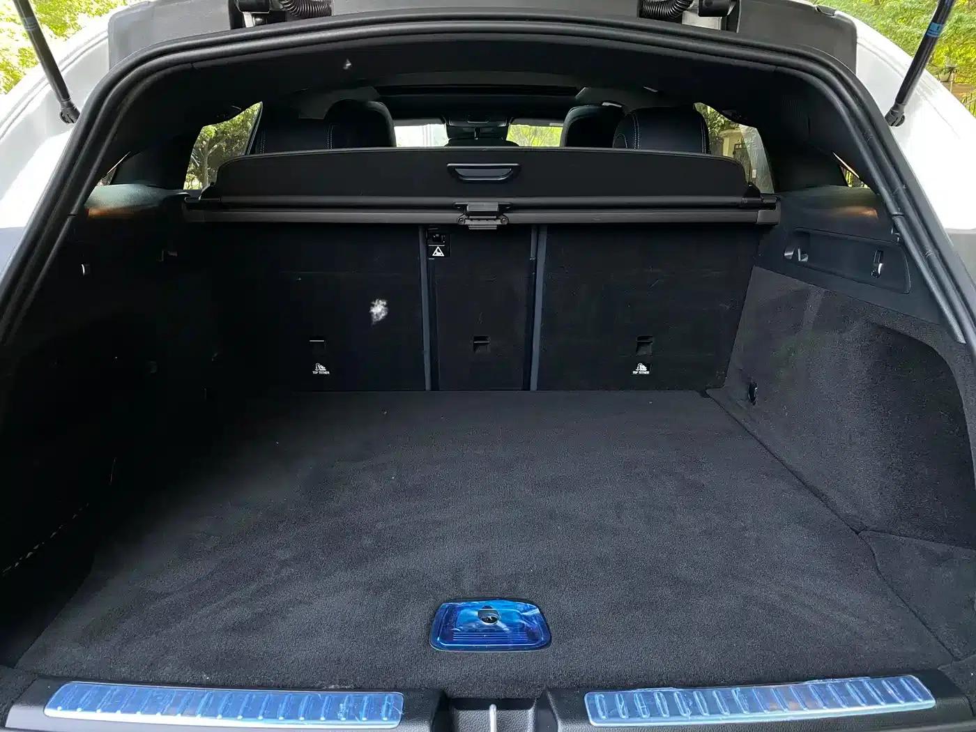 Mercedes-Benz EQC 2021 Model EQC 400 4MATIC — миниатюра 18