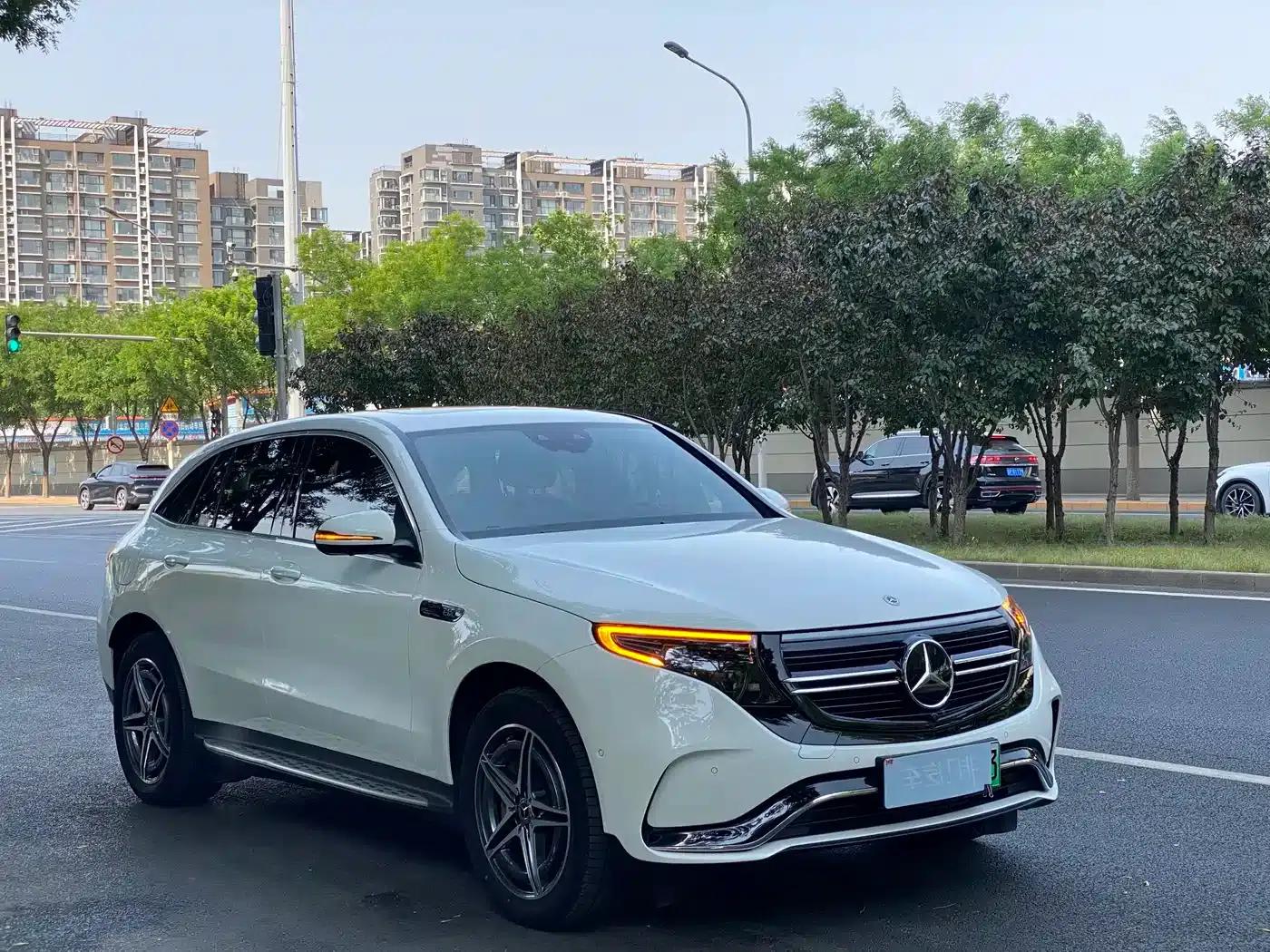 Mercedes-Benz EQC 2021 Model EQC 400 4MATIC — миниатюра 5