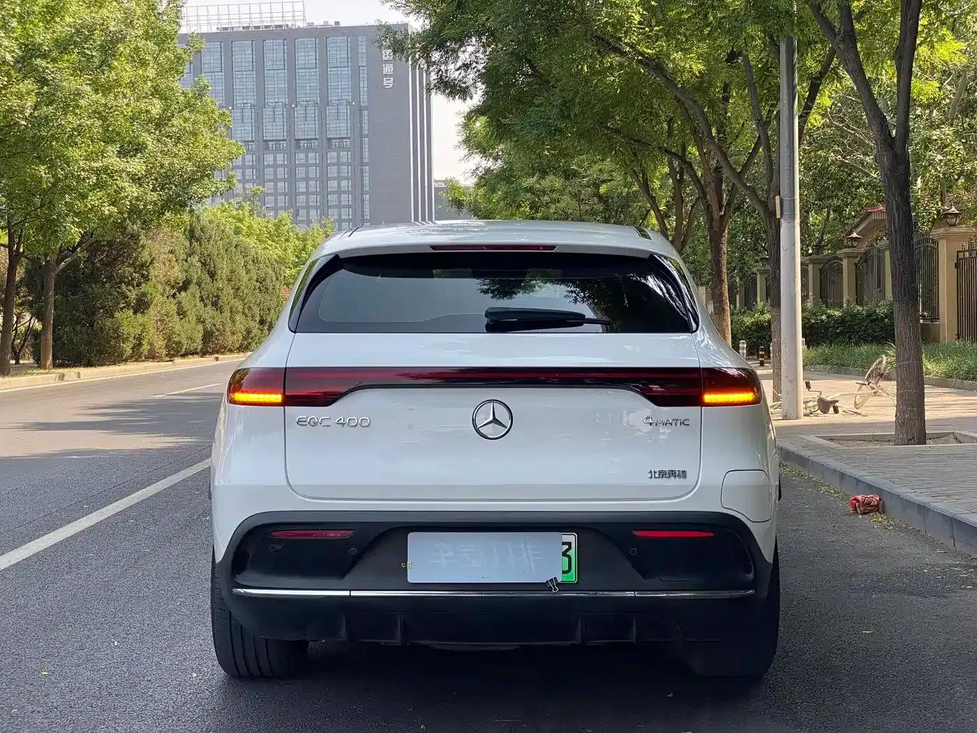 Mercedes-Benz EQC 2021 Model EQC 400 4MATIC — миниатюра 7