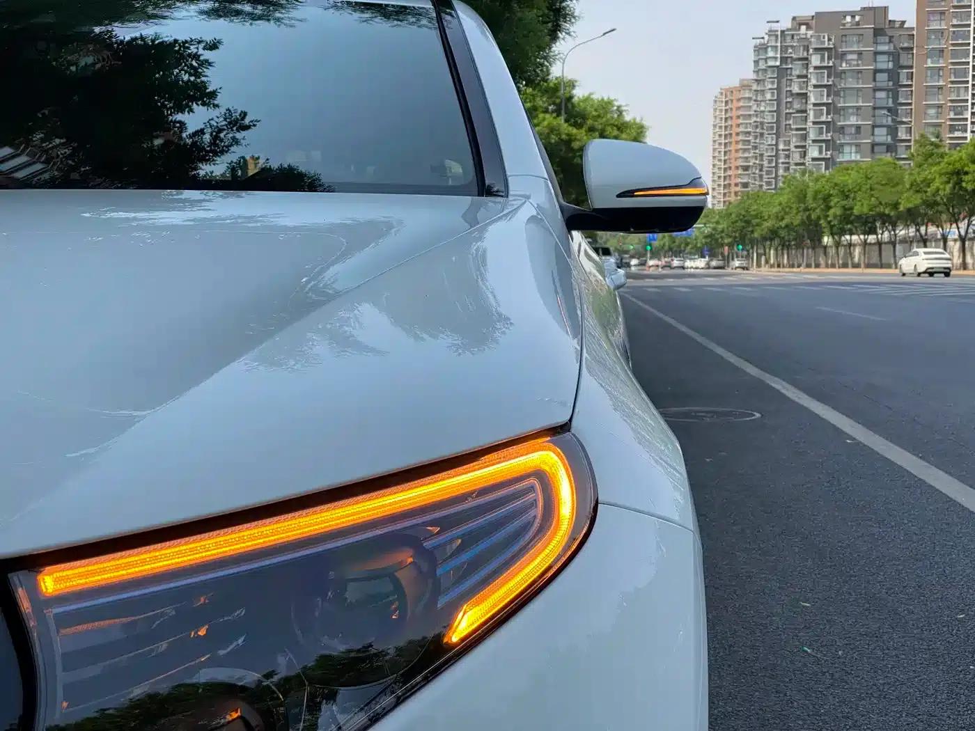 Mercedes-Benz EQC 2021 Model EQC 400 4MATIC — миниатюра 9