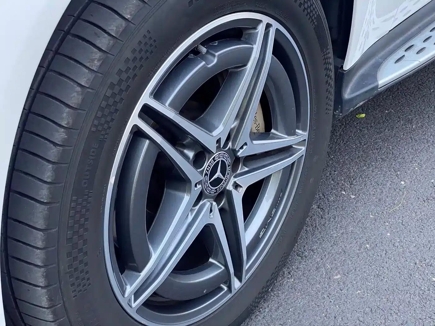 Mercedes-Benz EQC 2021 Model EQC 400 4MATIC — миниатюра 10