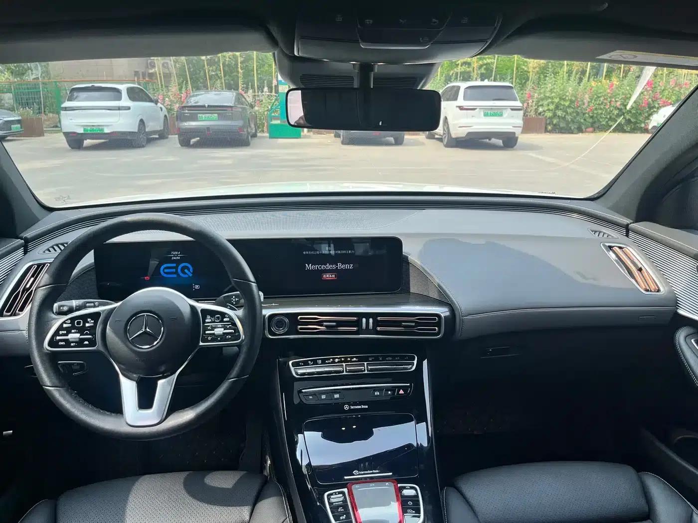 Mercedes-Benz EQC 2021 Model EQC 400 4MATIC — миниатюра 14