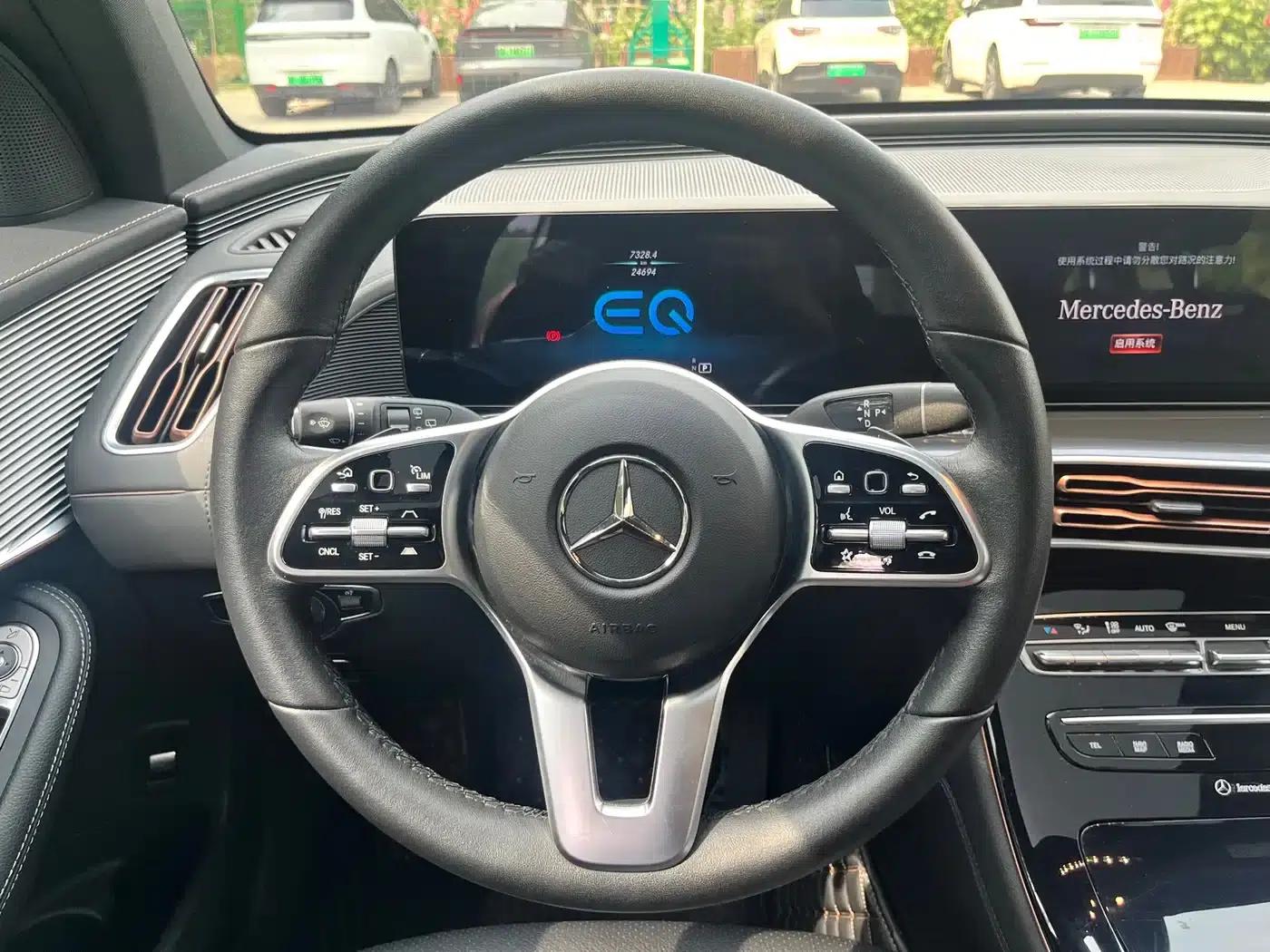Mercedes-Benz EQC 2021 Model EQC 400 4MATIC — миниатюра 15