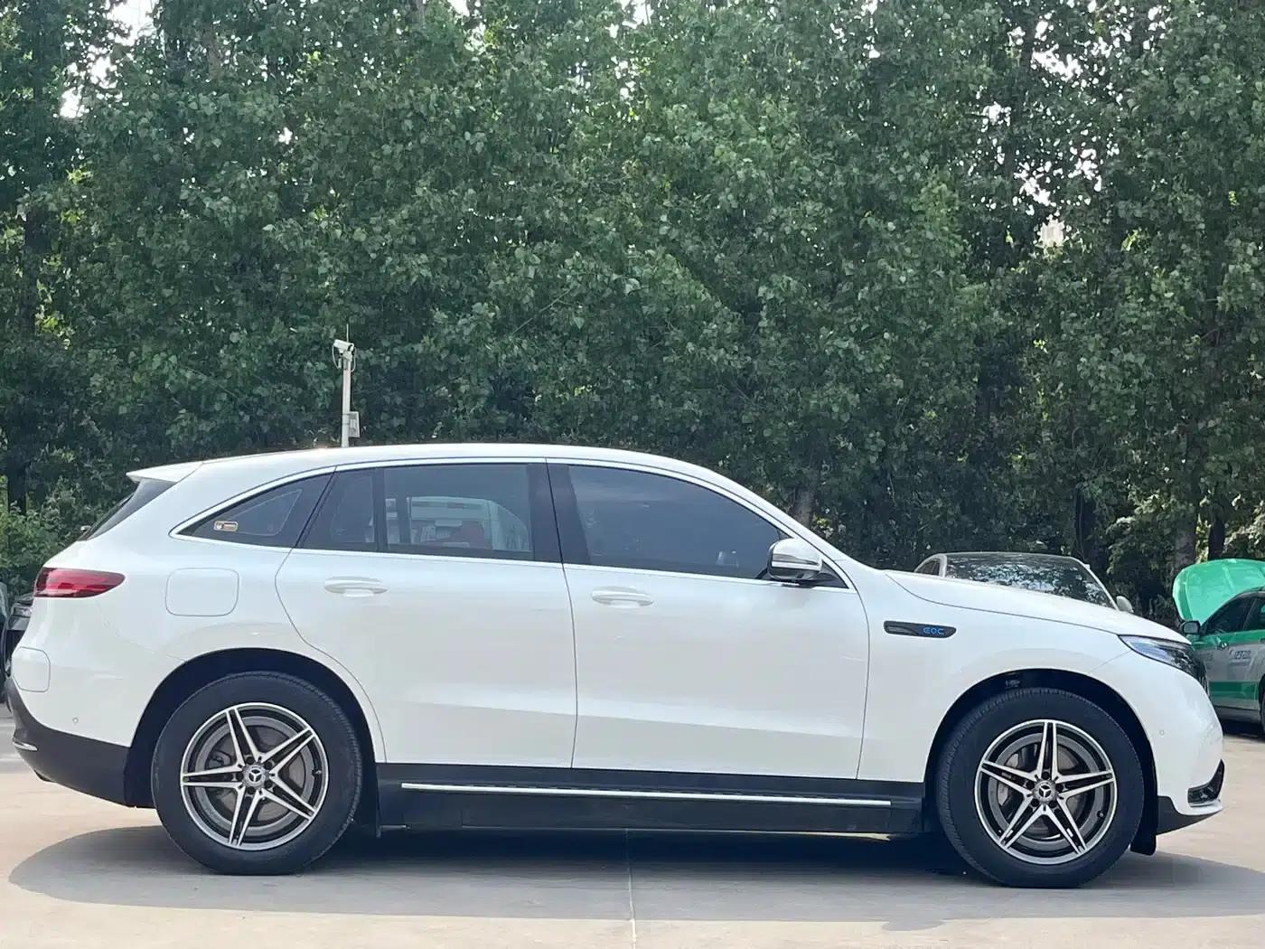 Mercedes-Benz EQC 2021 Model EQC 400 4MATIC — миниатюра 4