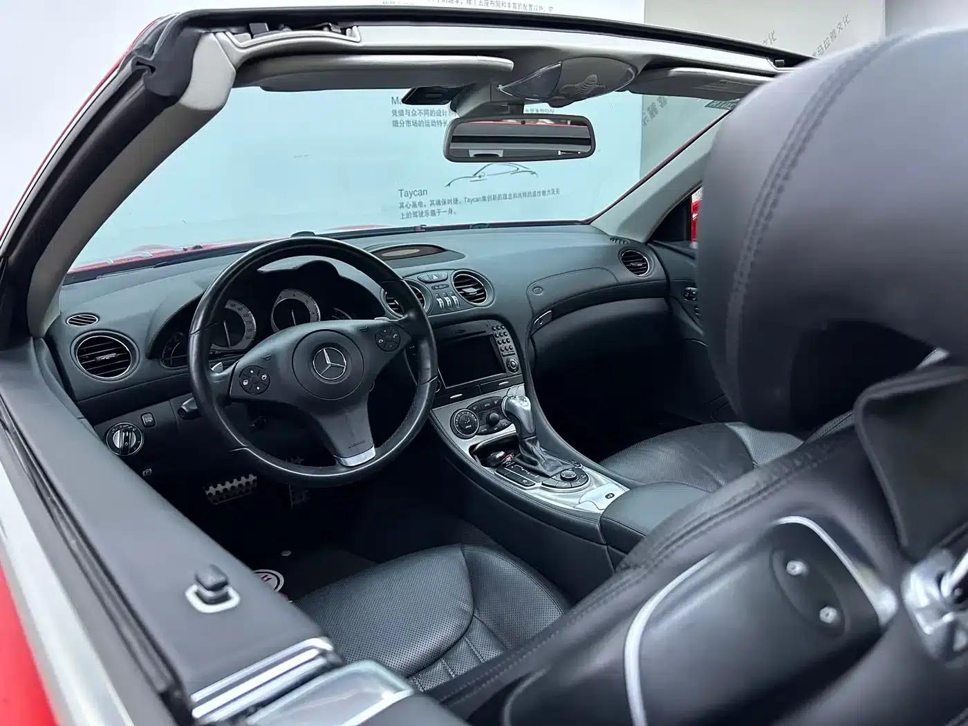 Mercedes-Benz SL-Class 2011 SL 300 Grand Edition — миниатюра 12