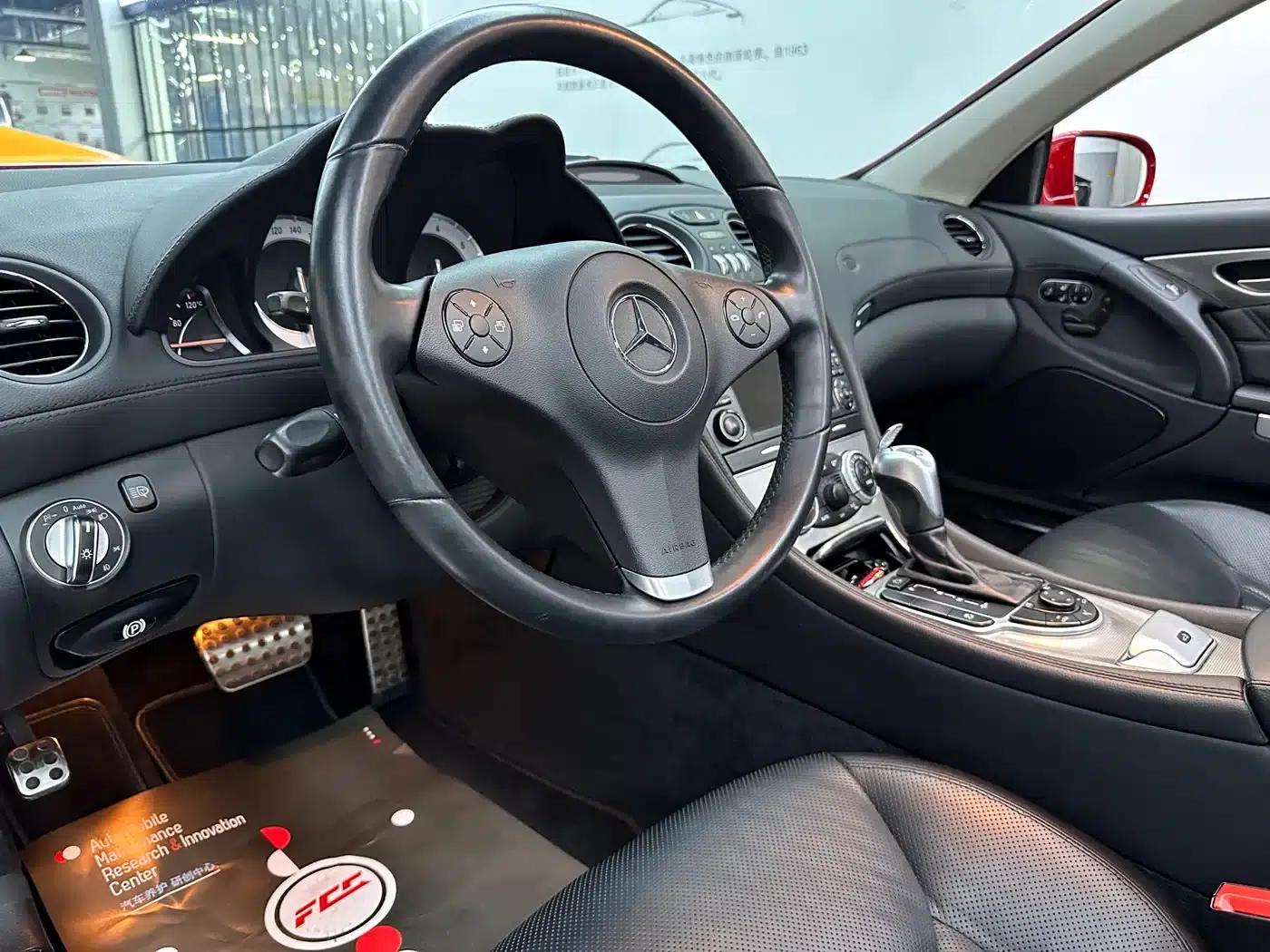 Mercedes-Benz SL-Class 2011 SL 300 Grand Edition — миниатюра 13