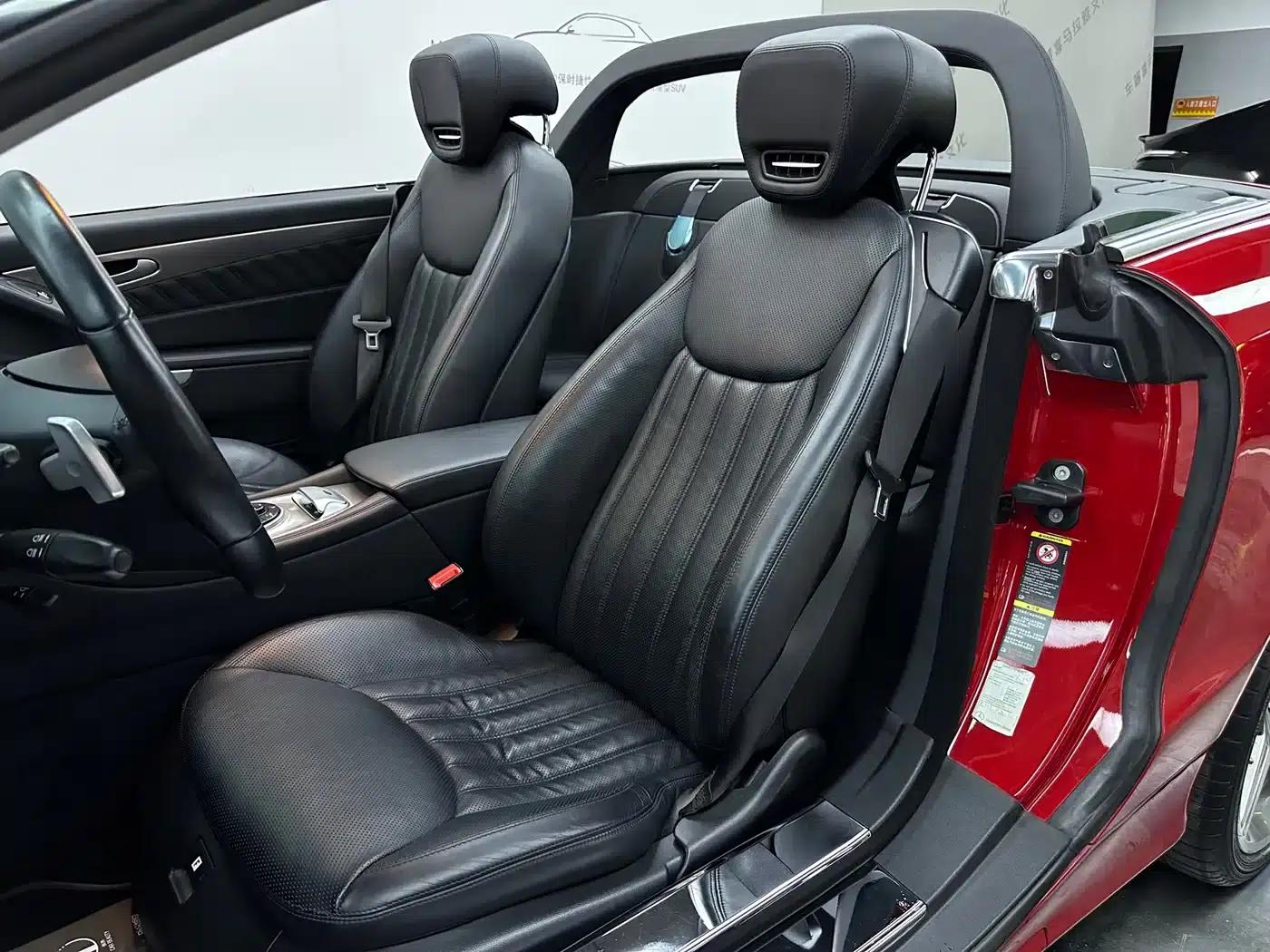 Mercedes-Benz SL-Class 2011 SL 300 Grand Edition — миниатюра 16