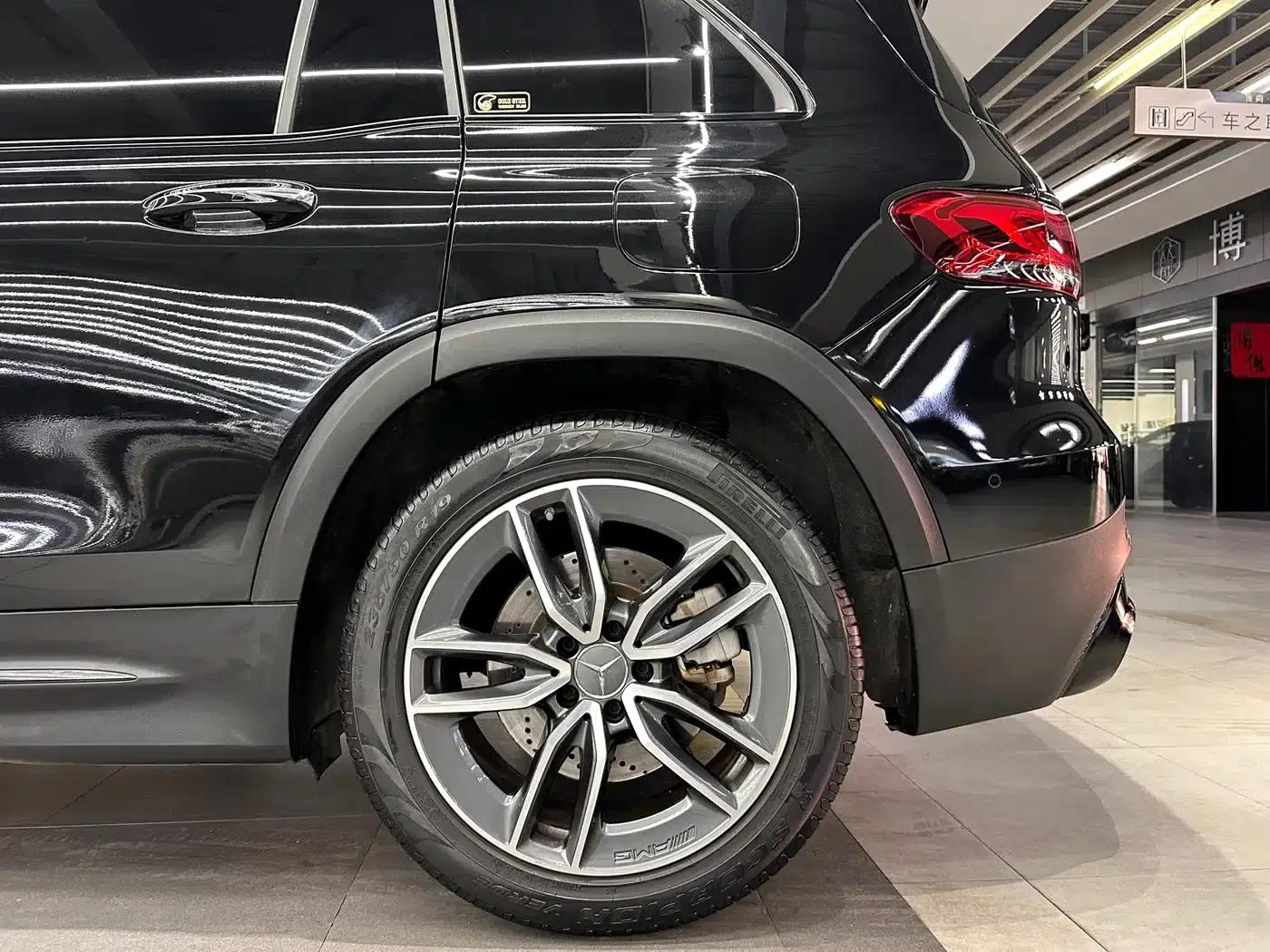 2023 Mercedes-Benz GLB AMG 35 4MATIC — миниатюра 19