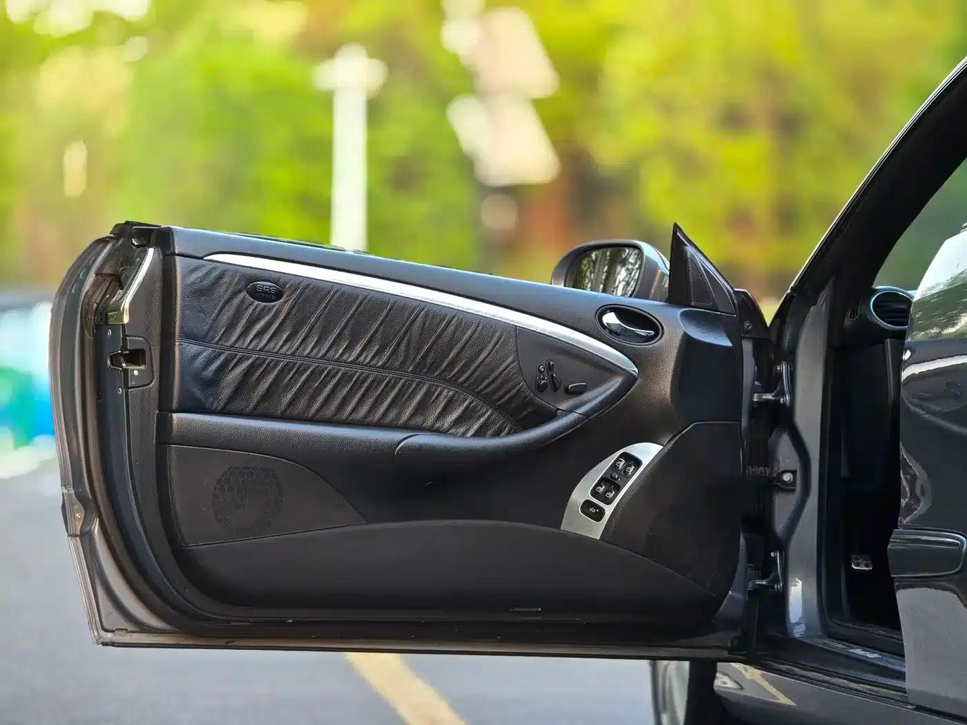 Mercedes-Benz CLK-Class 2006 CLK 280 Coupe — миниатюра 13