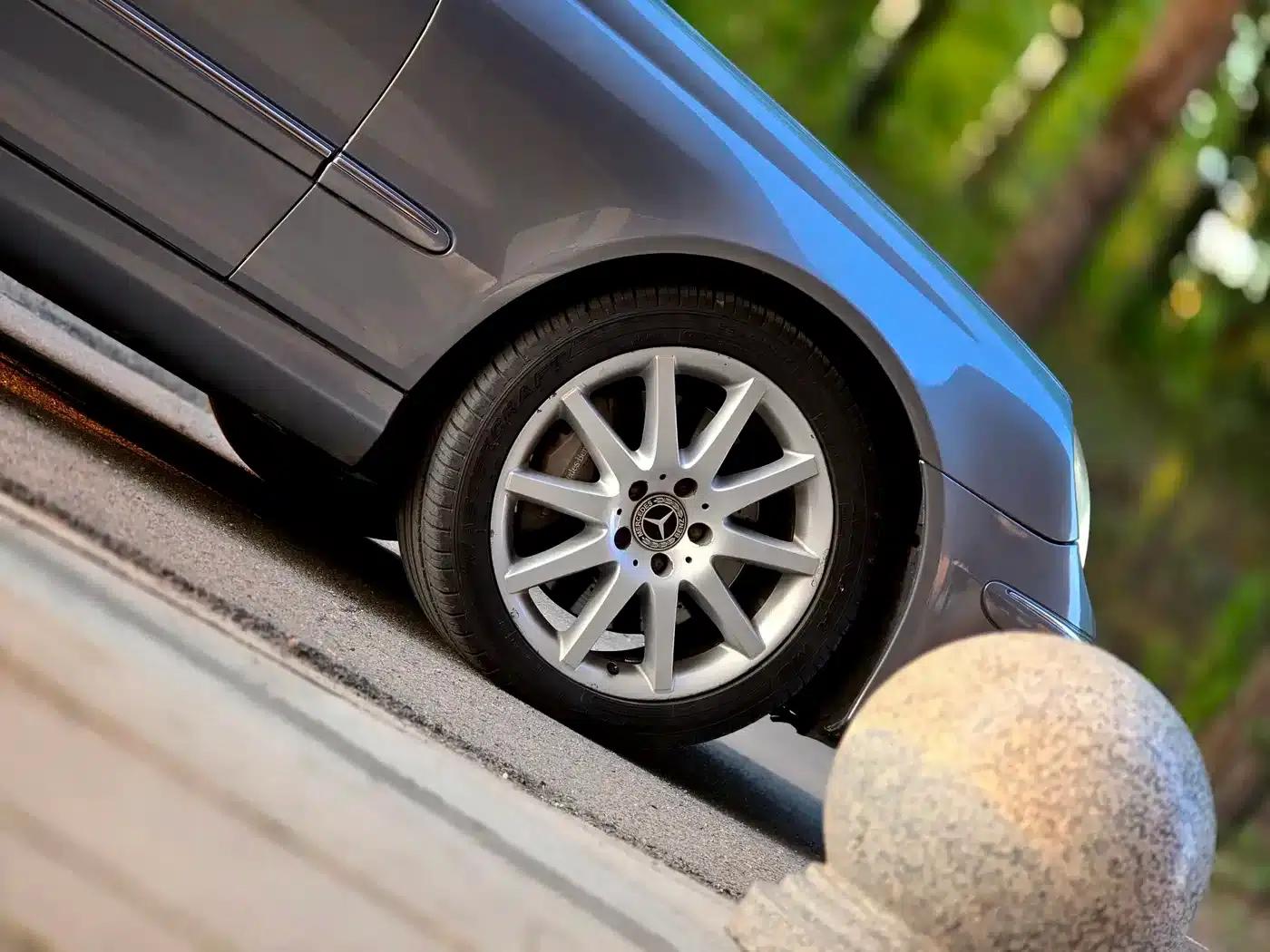 Mercedes-Benz CLK-Class 2006 CLK 280 Coupe — миниатюра 8