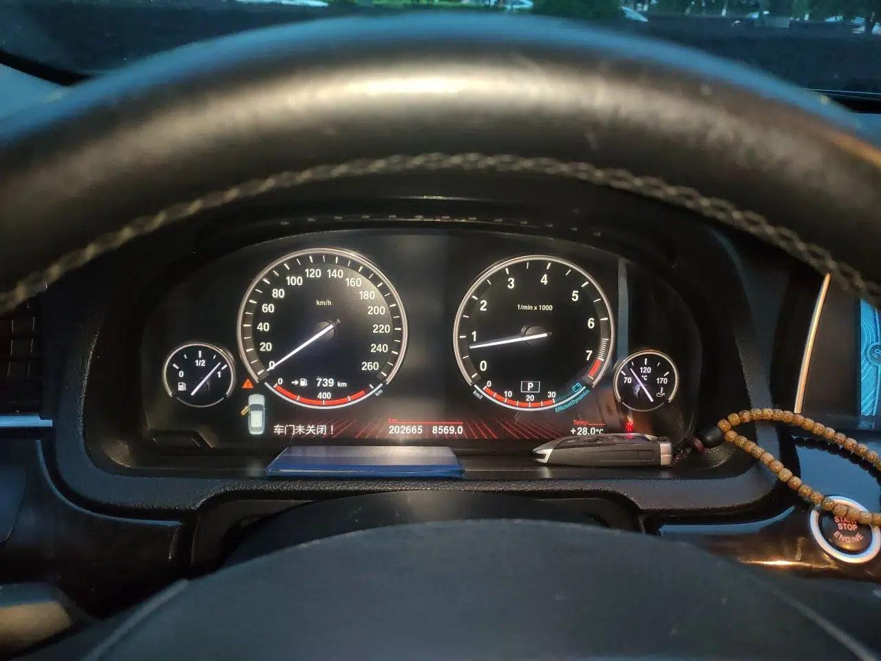 BMW 5 Series GT 2010 535i Leading Model — миниатюра 12