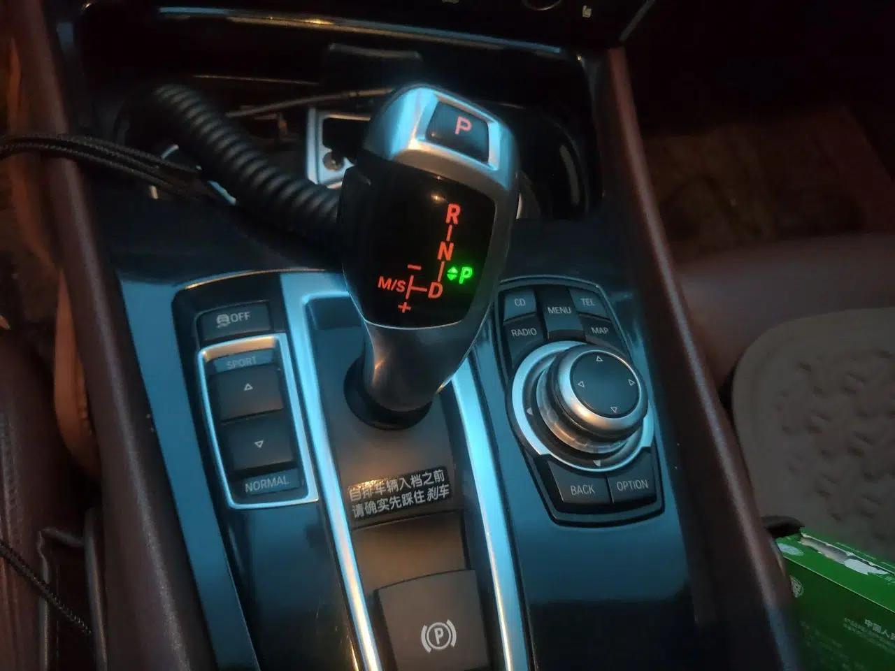 BMW 5 Series GT 2010 535i Leading Model — миниатюра 15