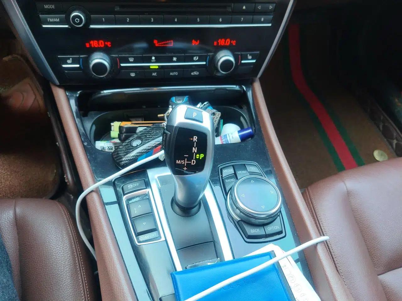 BMW 5 Series GT 2014 528i Leading Model — миниатюра 15