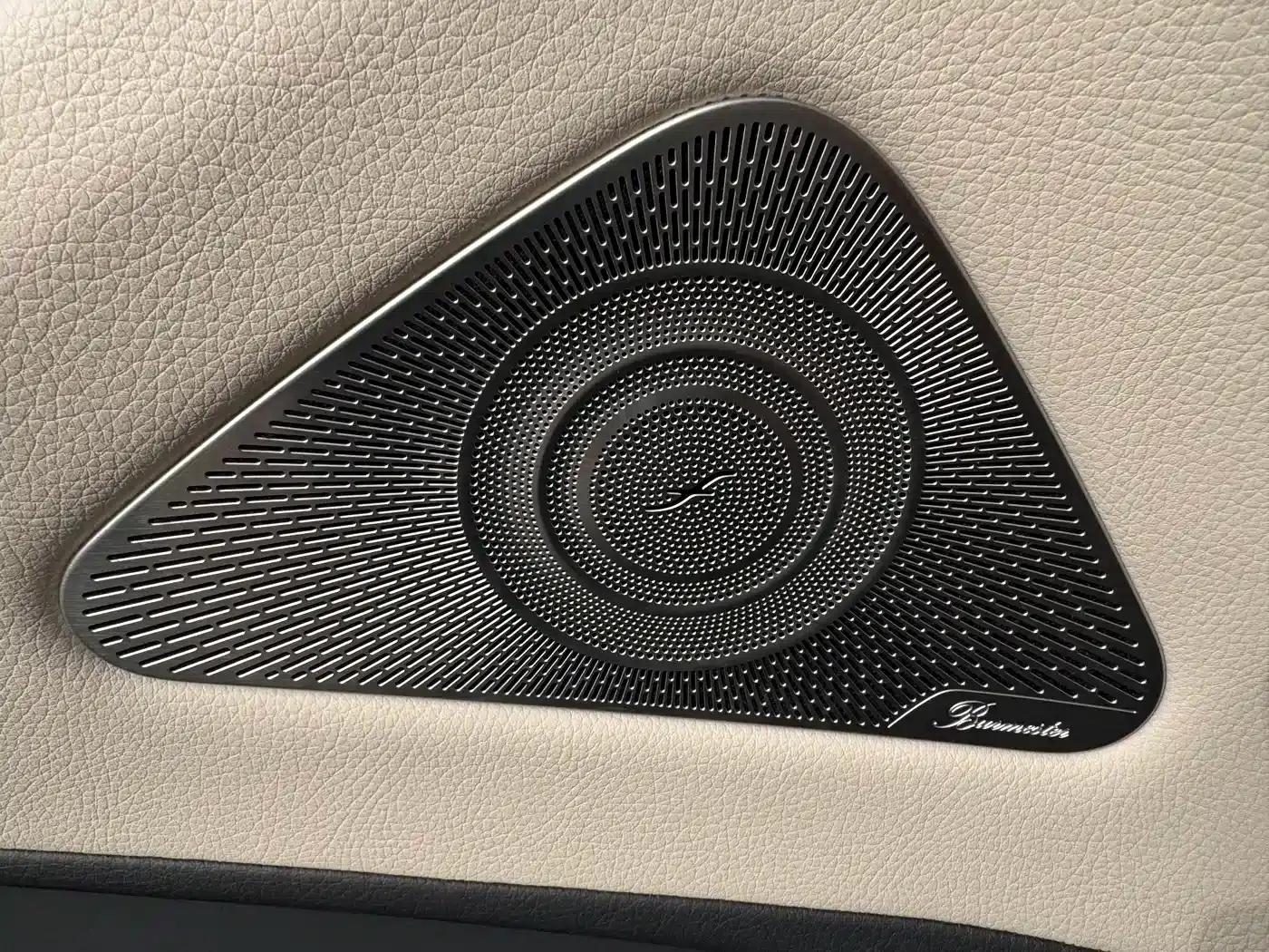 Mercedes-Benz S-Class PHEV 2023 S 450 e L Plug-in Hybrid Sedan — миниатюра 28