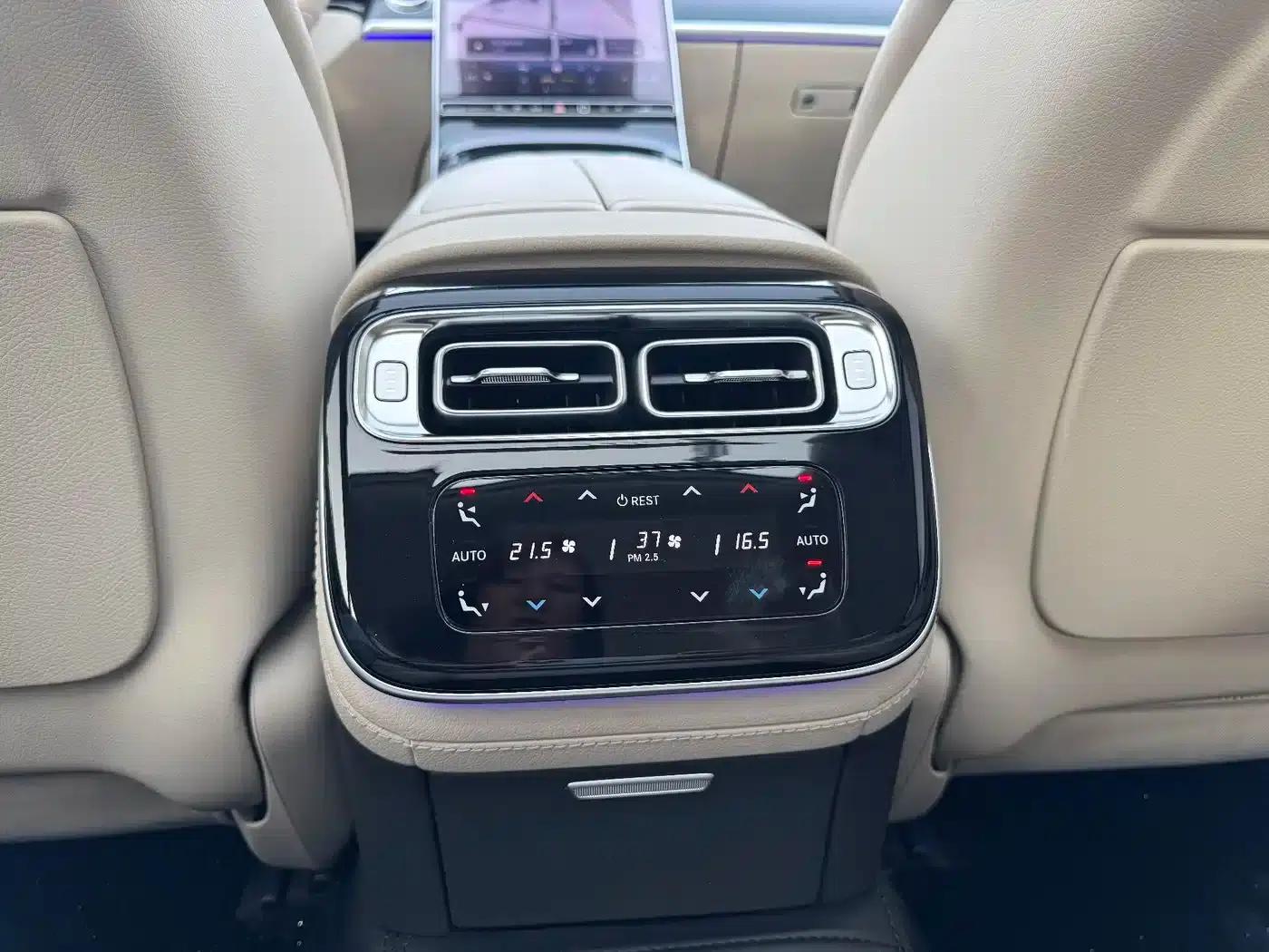 Mercedes-Benz S-Class PHEV 2023 S 450 e L Plug-in Hybrid Sedan — миниатюра 31