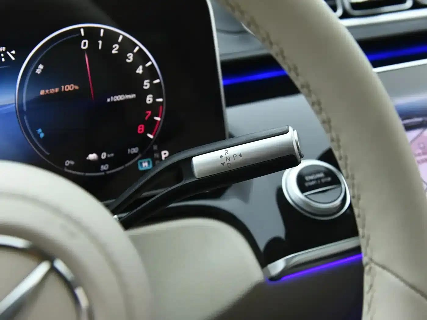 Mercedes-Benz S-Class PHEV 2023 S 450 e L Plug-in Hybrid Sedan — миниатюра 10