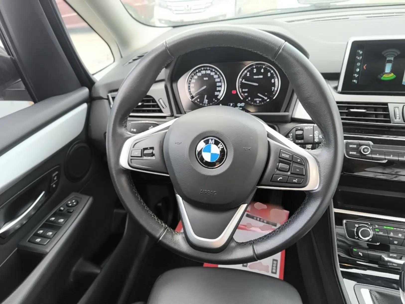 BMW 2 Series Gran Tourer 2019 220i Leading Model — миниатюра 14