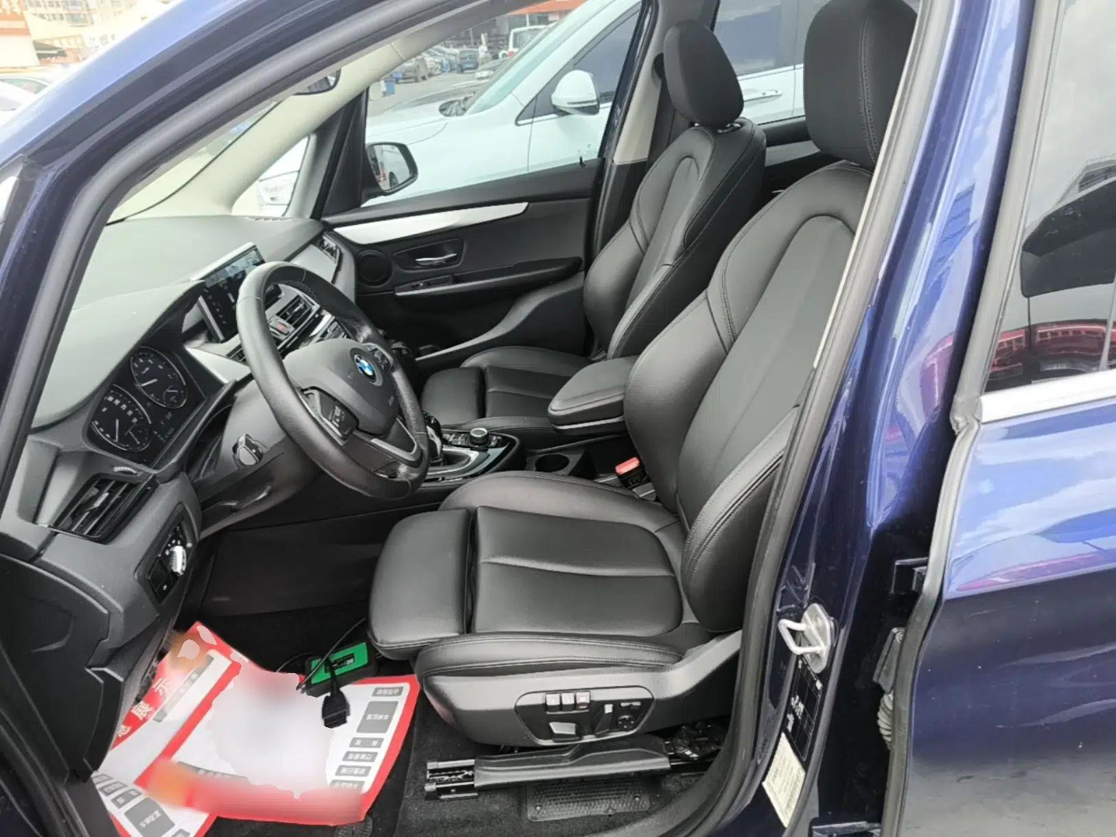 BMW 2 Series Gran Tourer 2019 220i Leading Model — миниатюра 18