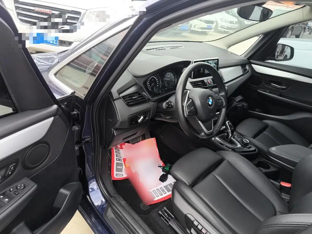 BMW 2 Series Gran Tourer 2019 220i Leading Model — миниатюра 19