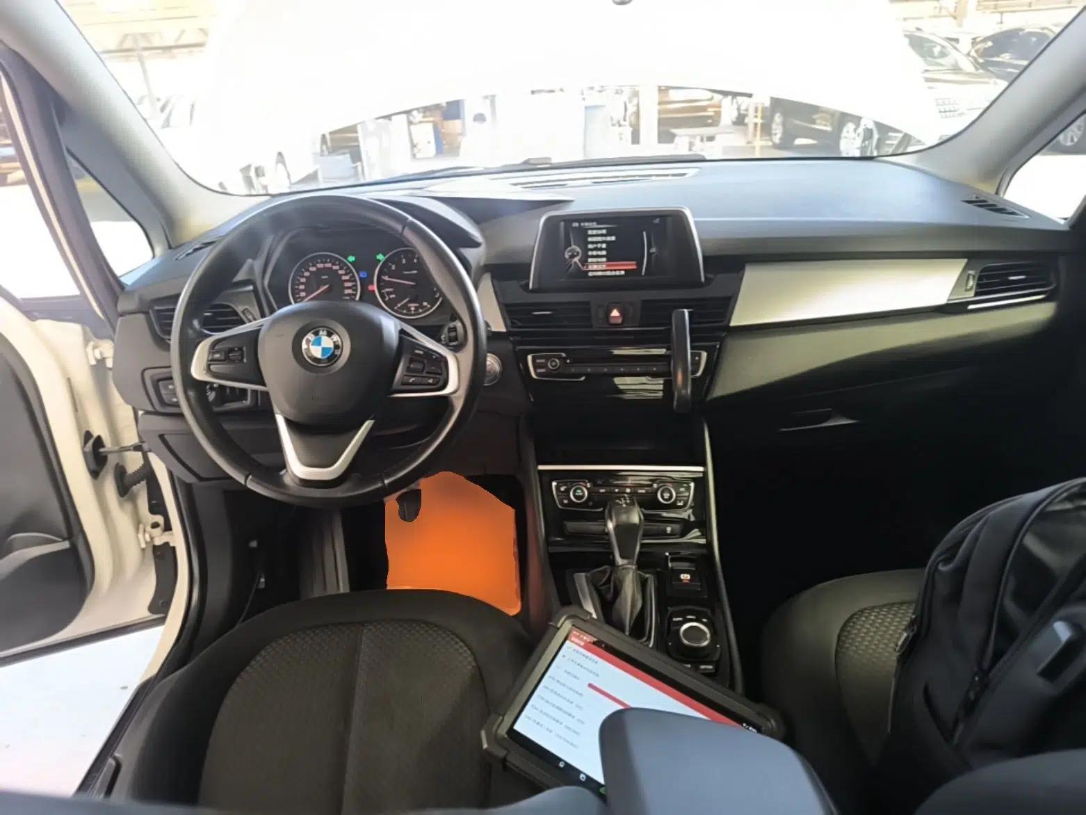 BMW 2 Series Gran Tourer 2015 218i Leading Model — миниатюра 13