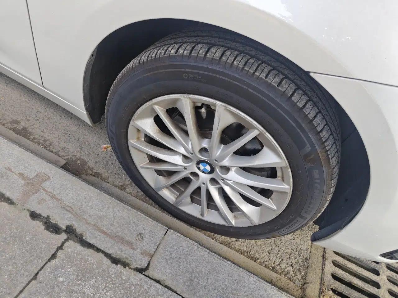 BMW 2 Series Gran Tourer 2018 220i Leading Model — миниатюра 8