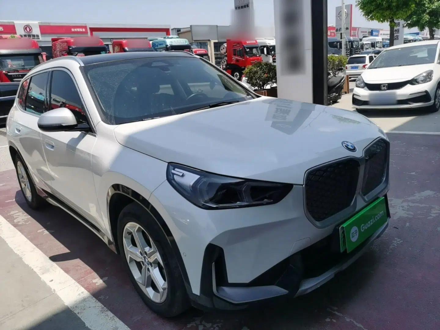 BMW iX1 2023 eDrive25L X Design Package — миниатюра 3